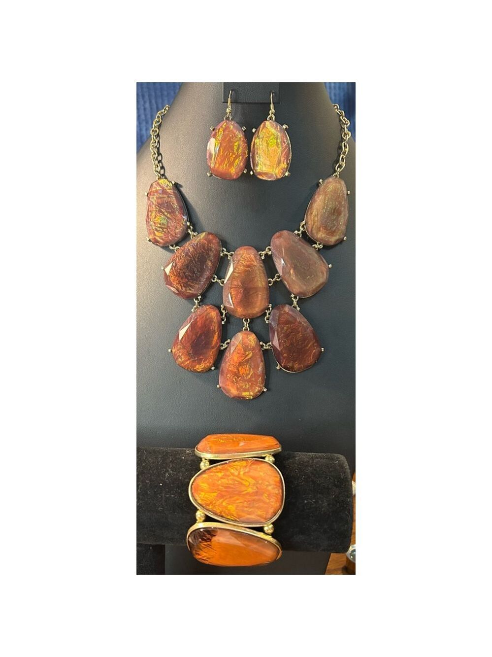 Womens Unbranded Jewelry Set Orange Gold Necklace Bracelet Earrings